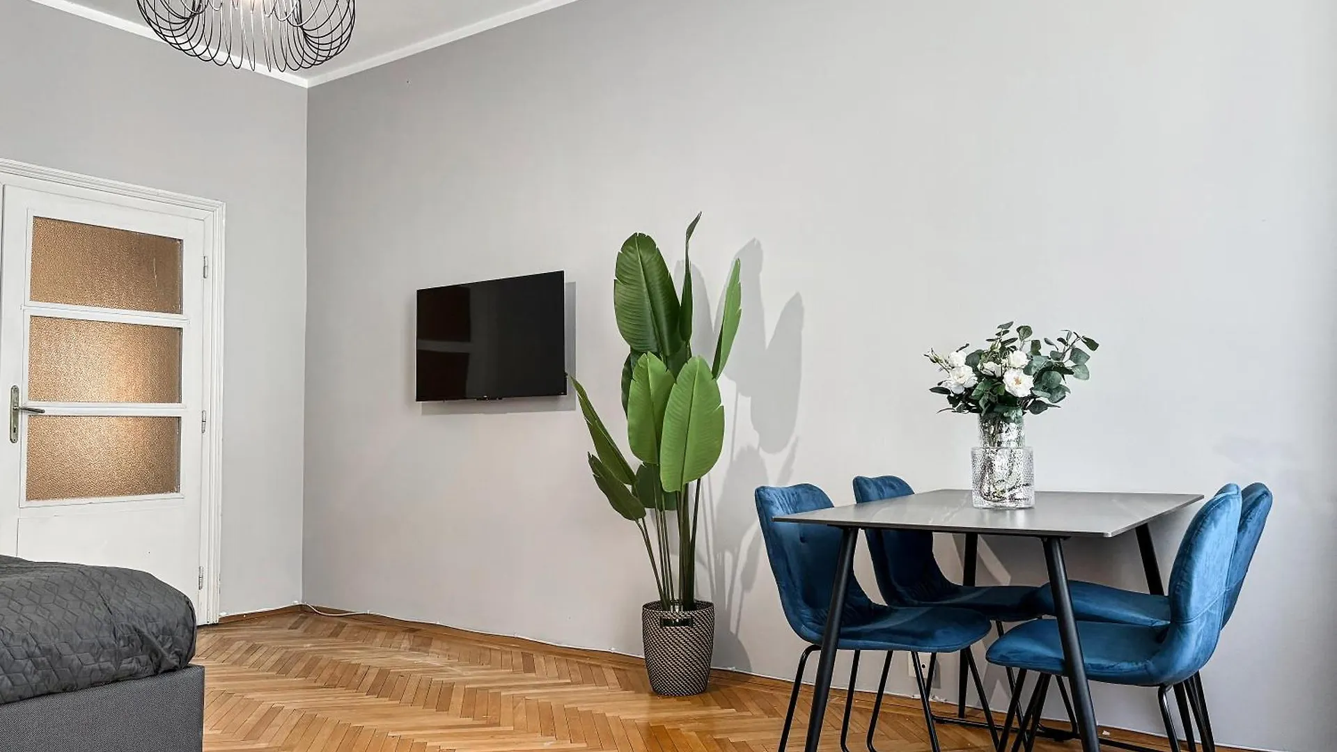 Apartament 5 Minutes To Lugner City I Close To Metro And Stadthalle Viena